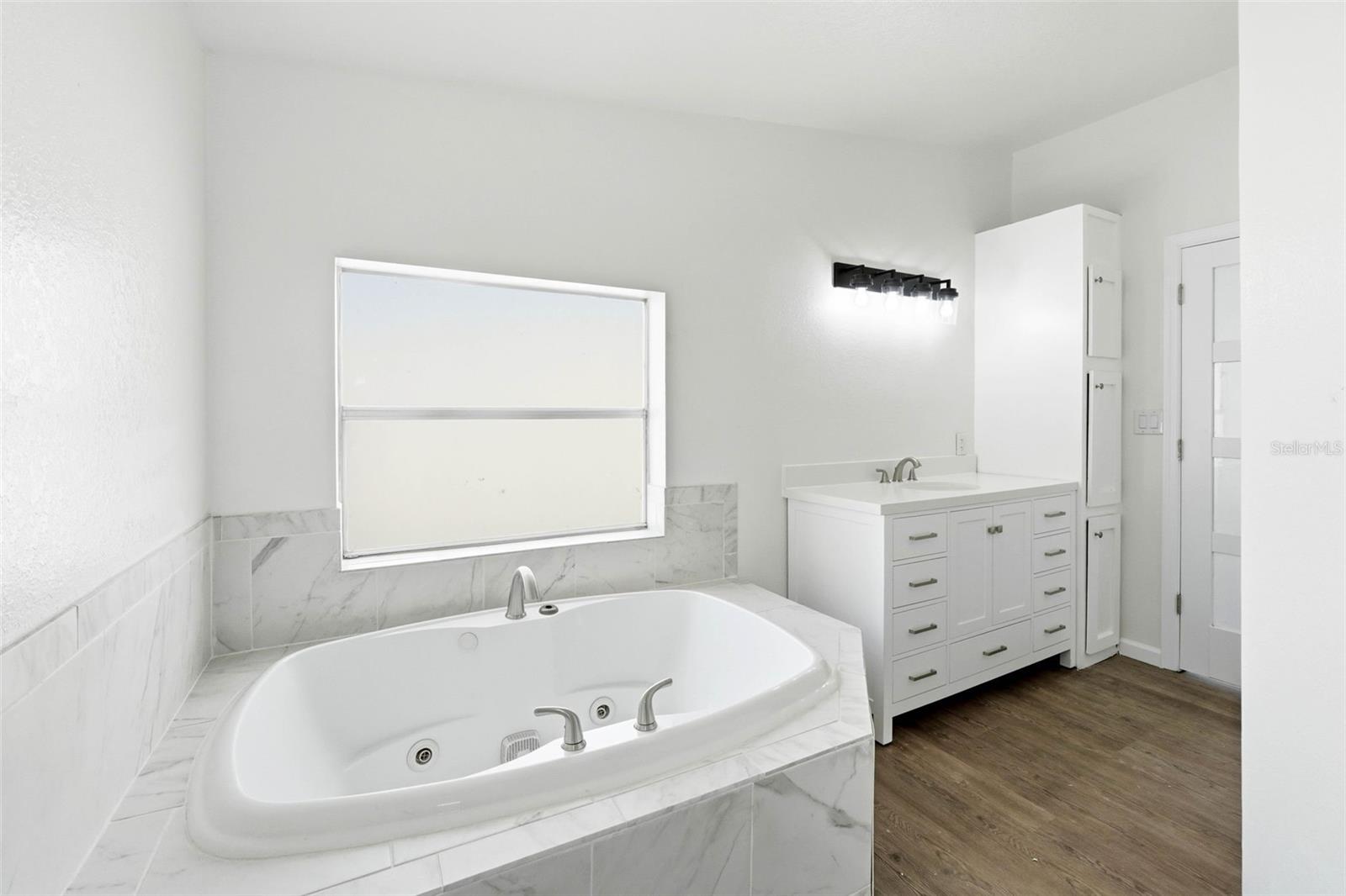 5180 LEXINGTON CIR, WILDWOOD, FL, 34785