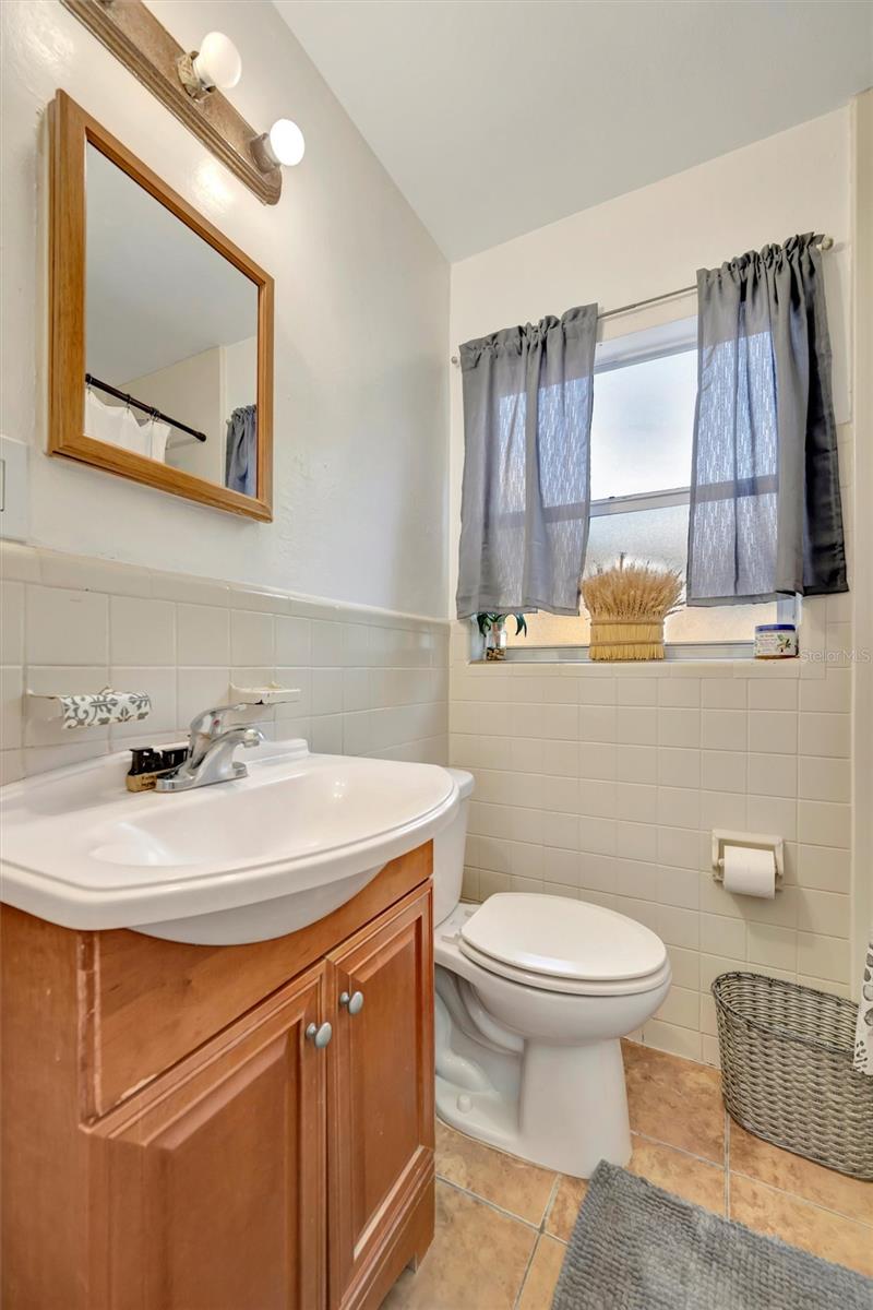 4063 2ND AVE S, ST PETERSBURG, FL, 33711