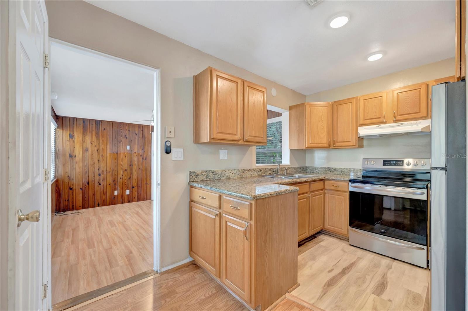 4063 2ND AVE S, ST PETERSBURG, FL, 33711