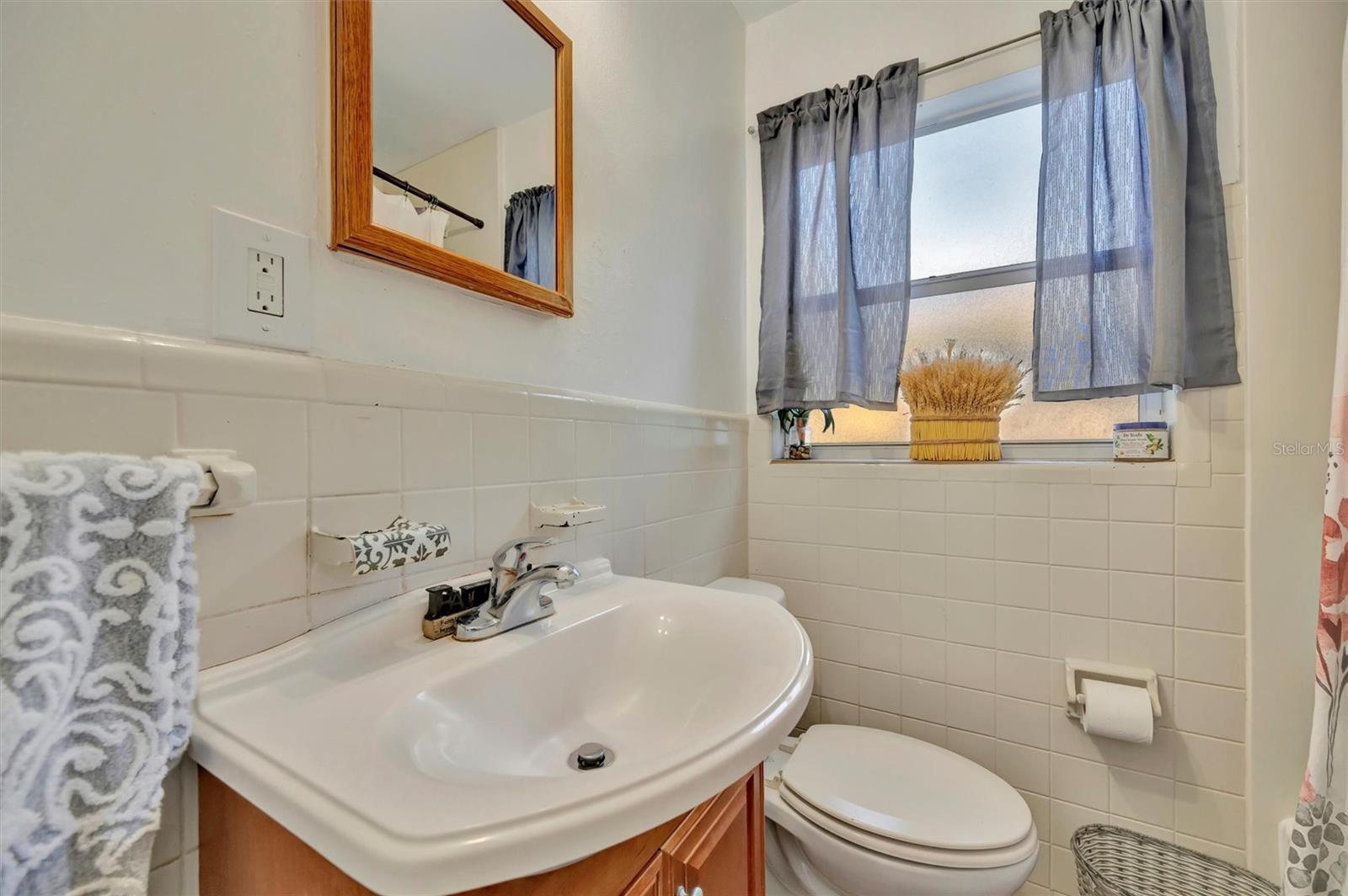 4063 2ND AVE S, ST PETERSBURG, FL, 33711