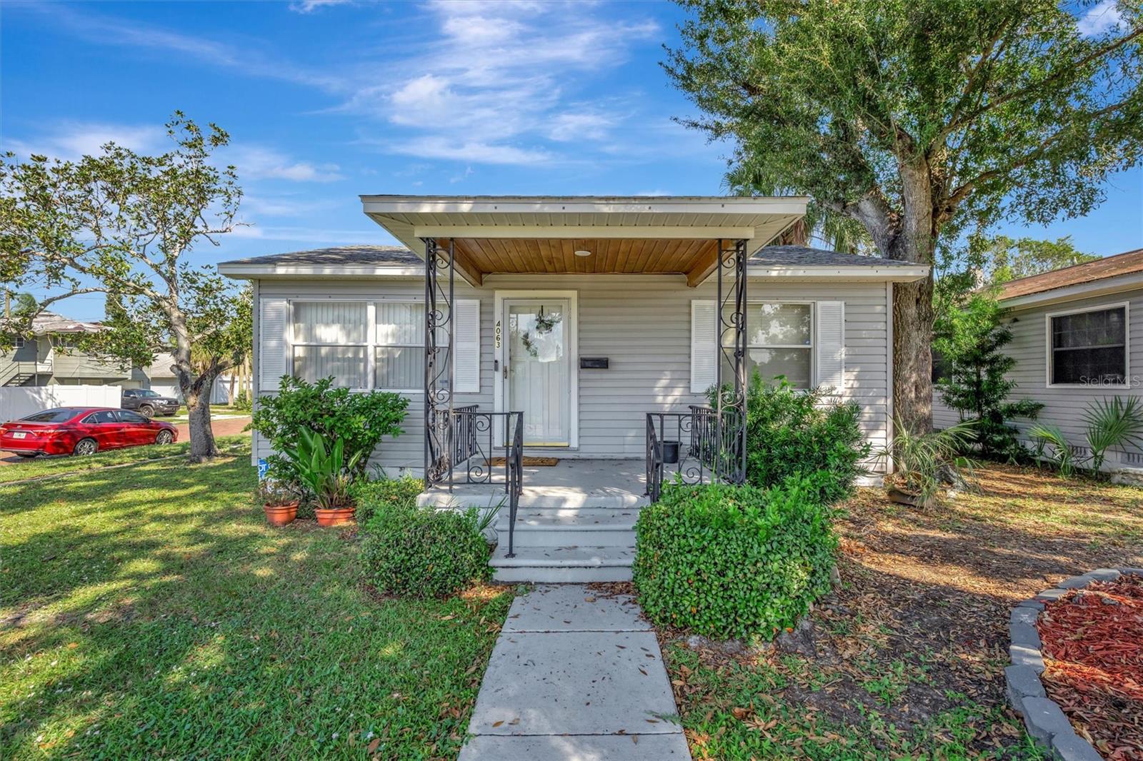 4063 2ND AVE S, ST PETERSBURG, FL, 33711