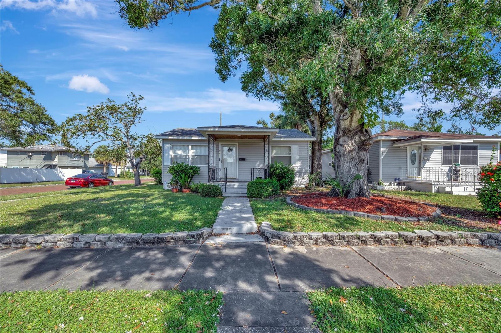 4063 2ND AVE S, ST PETERSBURG, FL, 33711