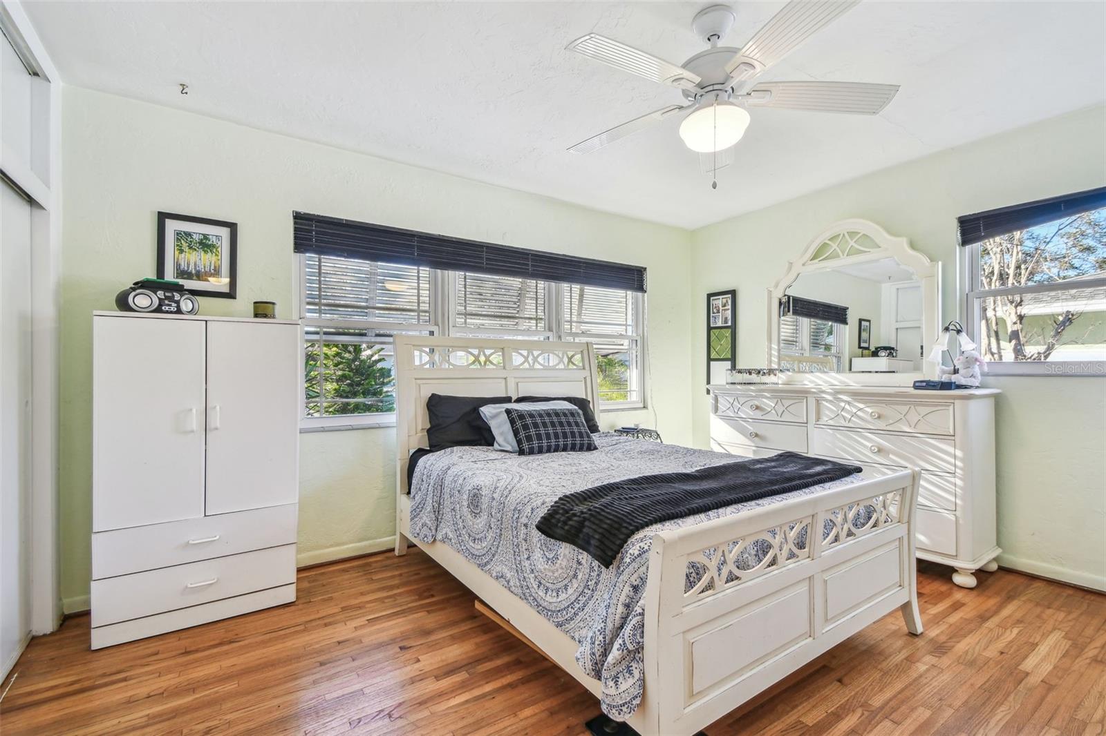 349 SHIRLEY AVE, BELLEAIR, FL, 33756