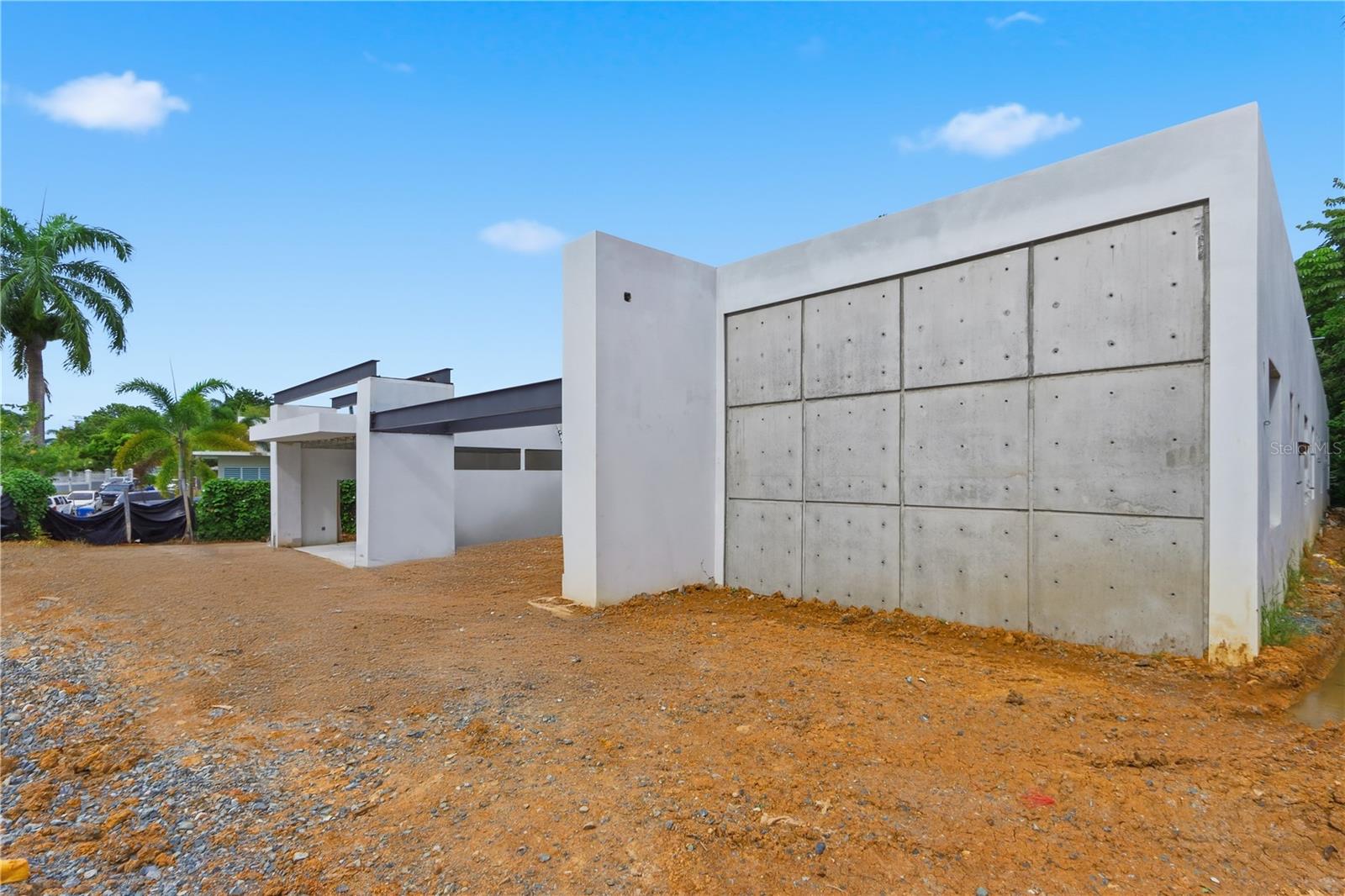 PR9116960 Property Photo