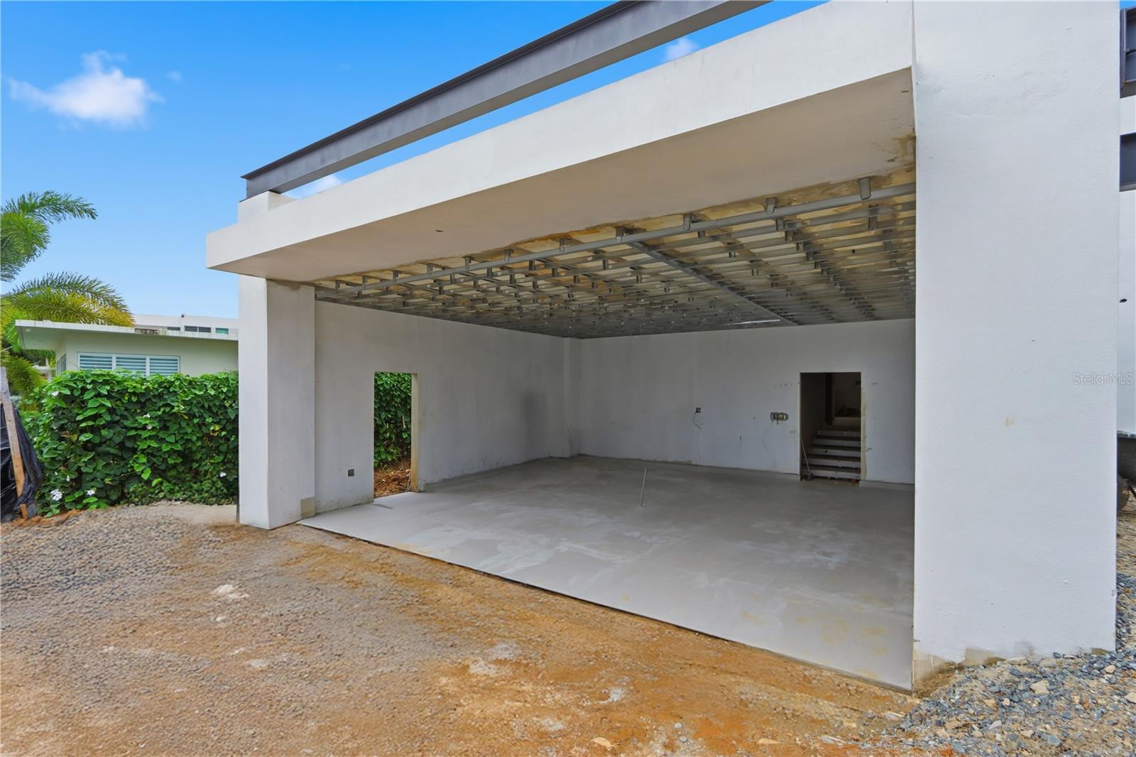 PR9116960 Property Photo