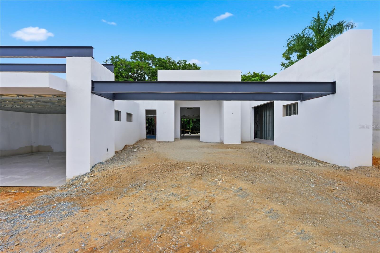 PR9116960 Property Photo