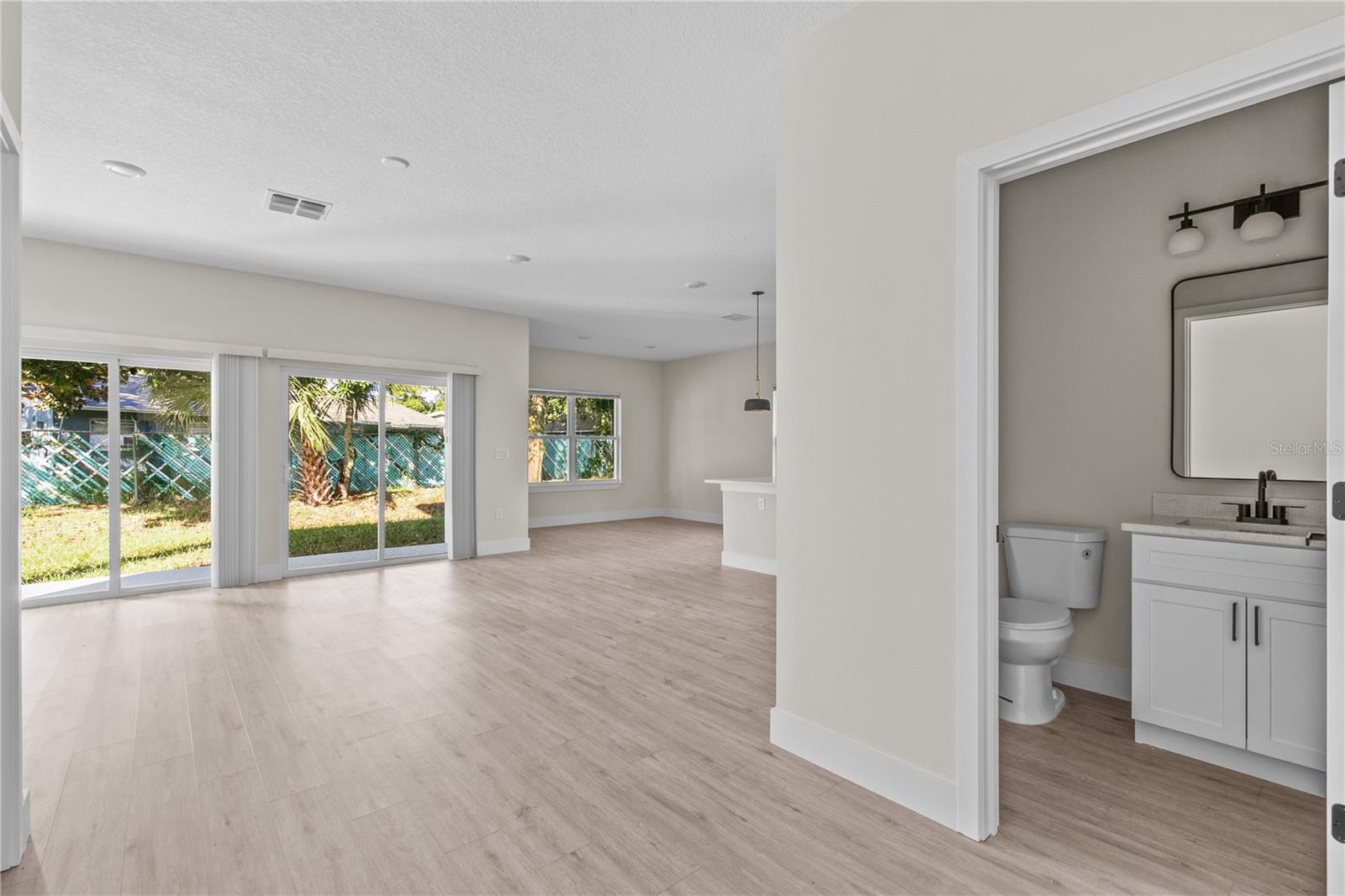 2102 ASHLAND BLVD, ORLANDO, FL, 32808