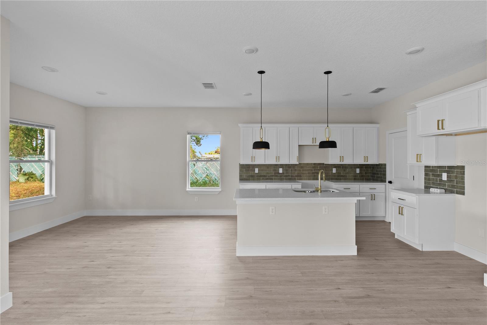 2102 ASHLAND BLVD, ORLANDO, FL, 32808