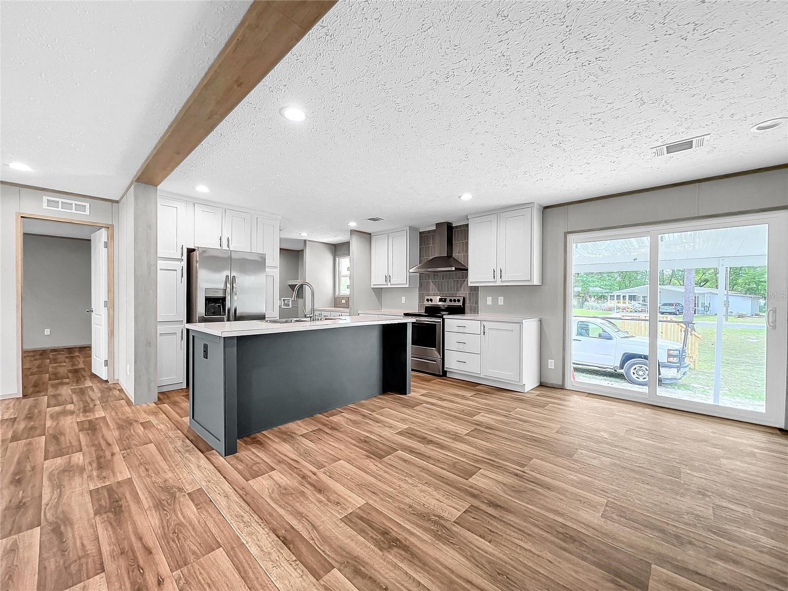 6437 W AKAZIAN LN, HOMOSASSA, FL, 34446