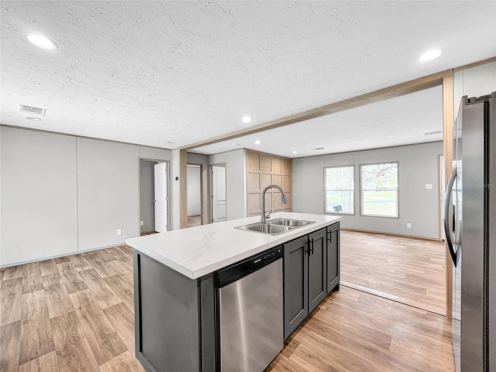 6437 W AKAZIAN LN, HOMOSASSA, FL, 34446