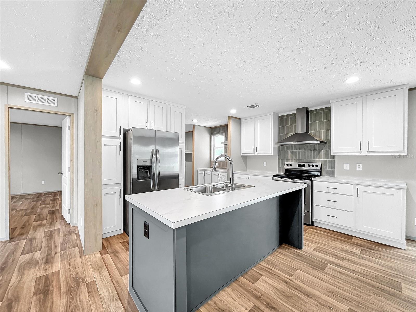 6437 W AKAZIAN LN, HOMOSASSA, FL, 34446