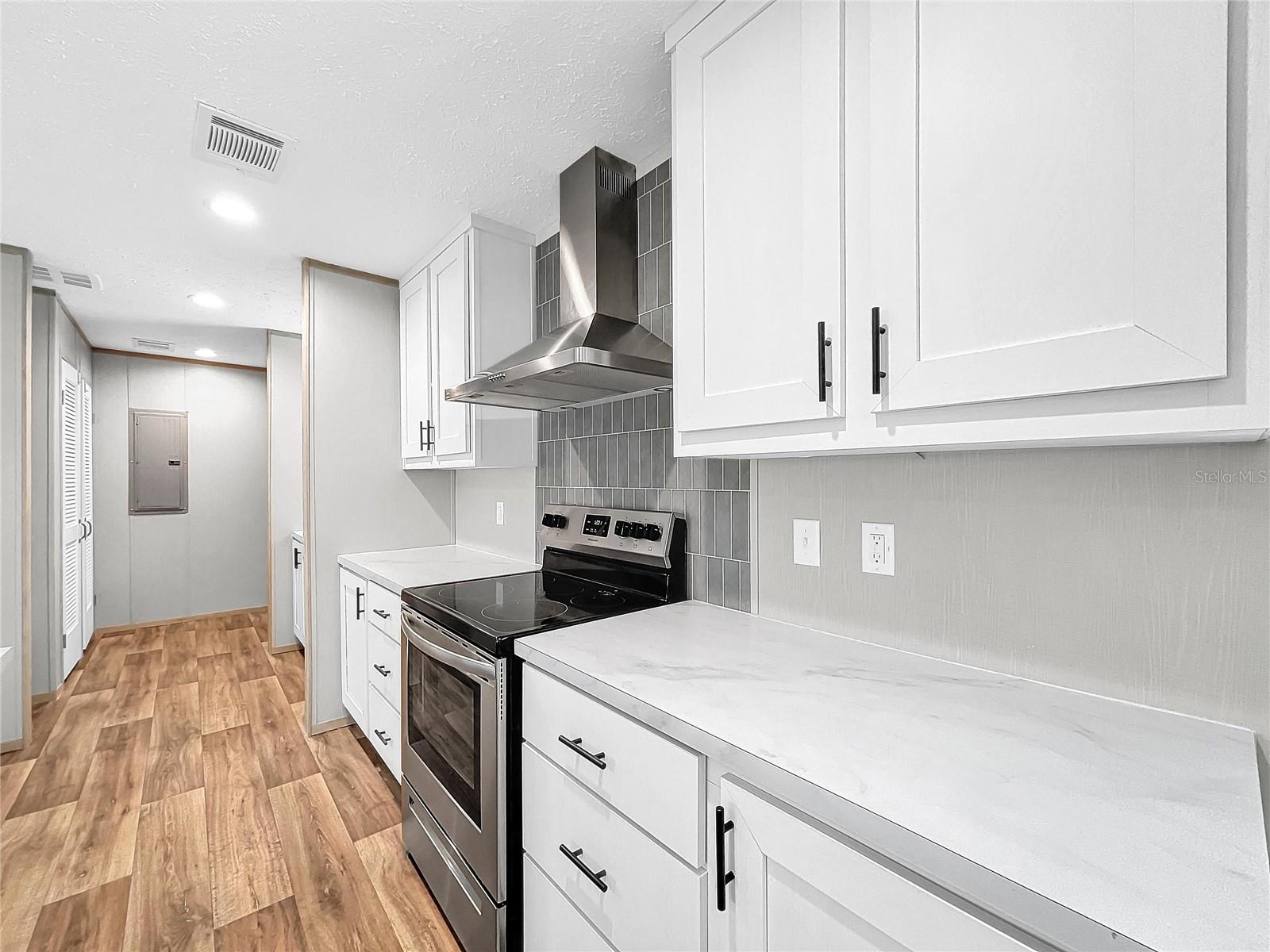 6437 W AKAZIAN LN, HOMOSASSA, FL, 34446