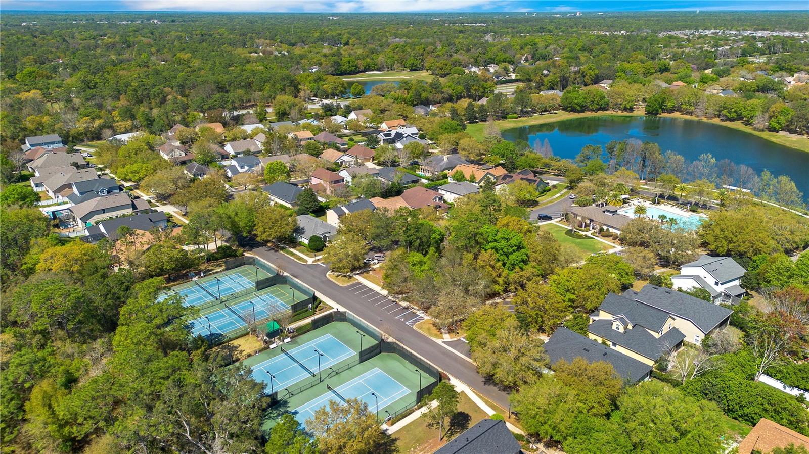 1066 VICTORIA HILLS DR S, DELAND, FL, 32724