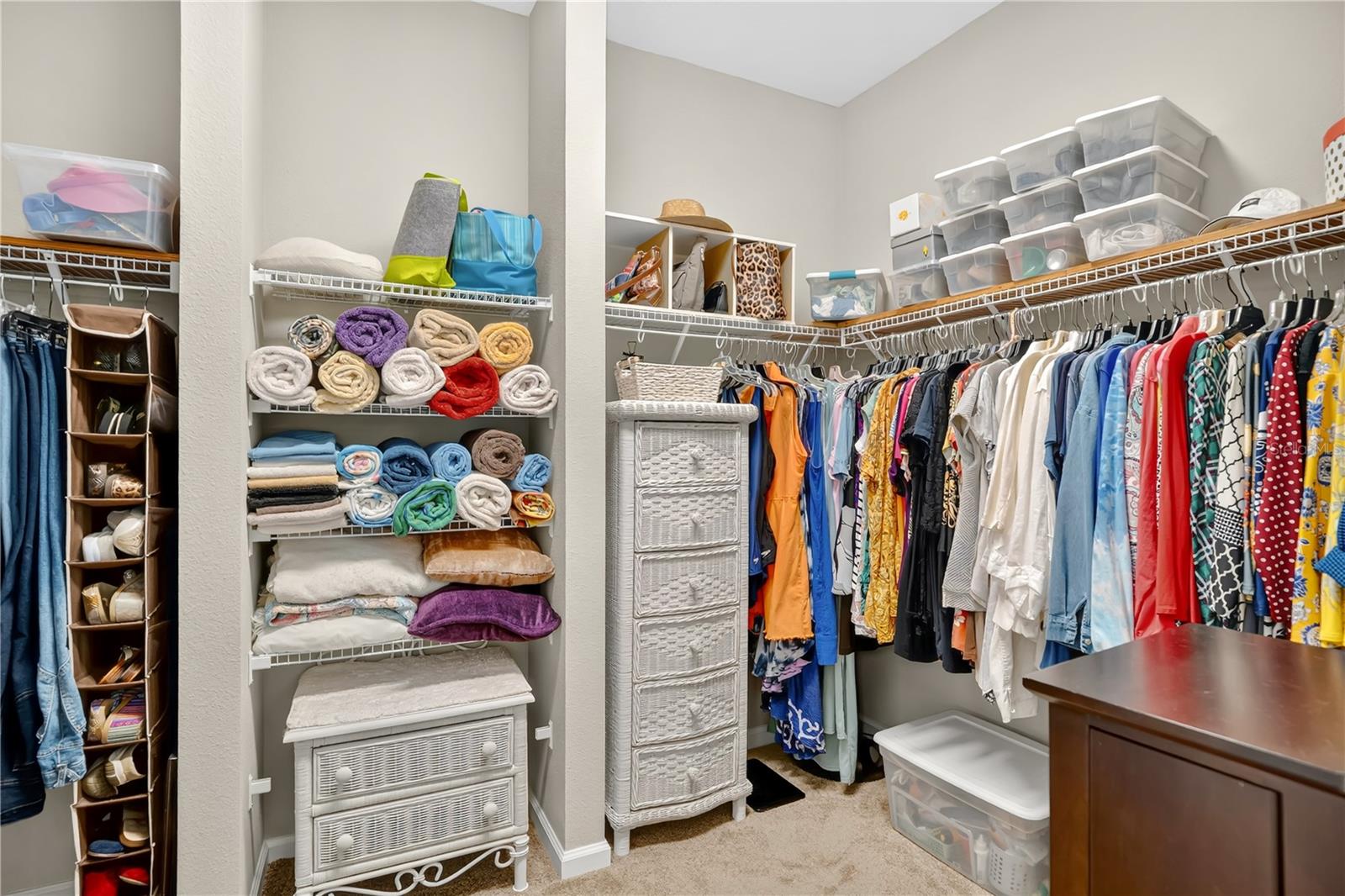 1066 VICTORIA HILLS DR S, DELAND, FL, 32724