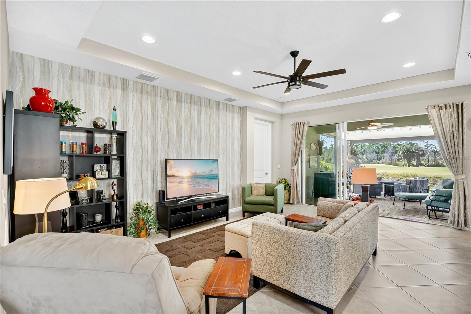 1066 VICTORIA HILLS DR S, DELAND, FL, 32724