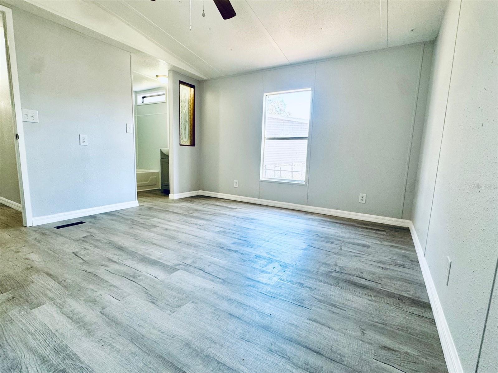 688 4TH ST, POLK CITY, FL, 33868