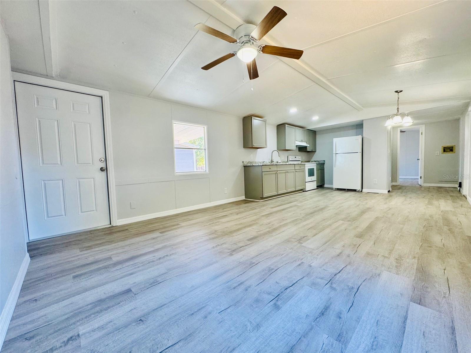 688 4TH ST, POLK CITY, FL, 33868