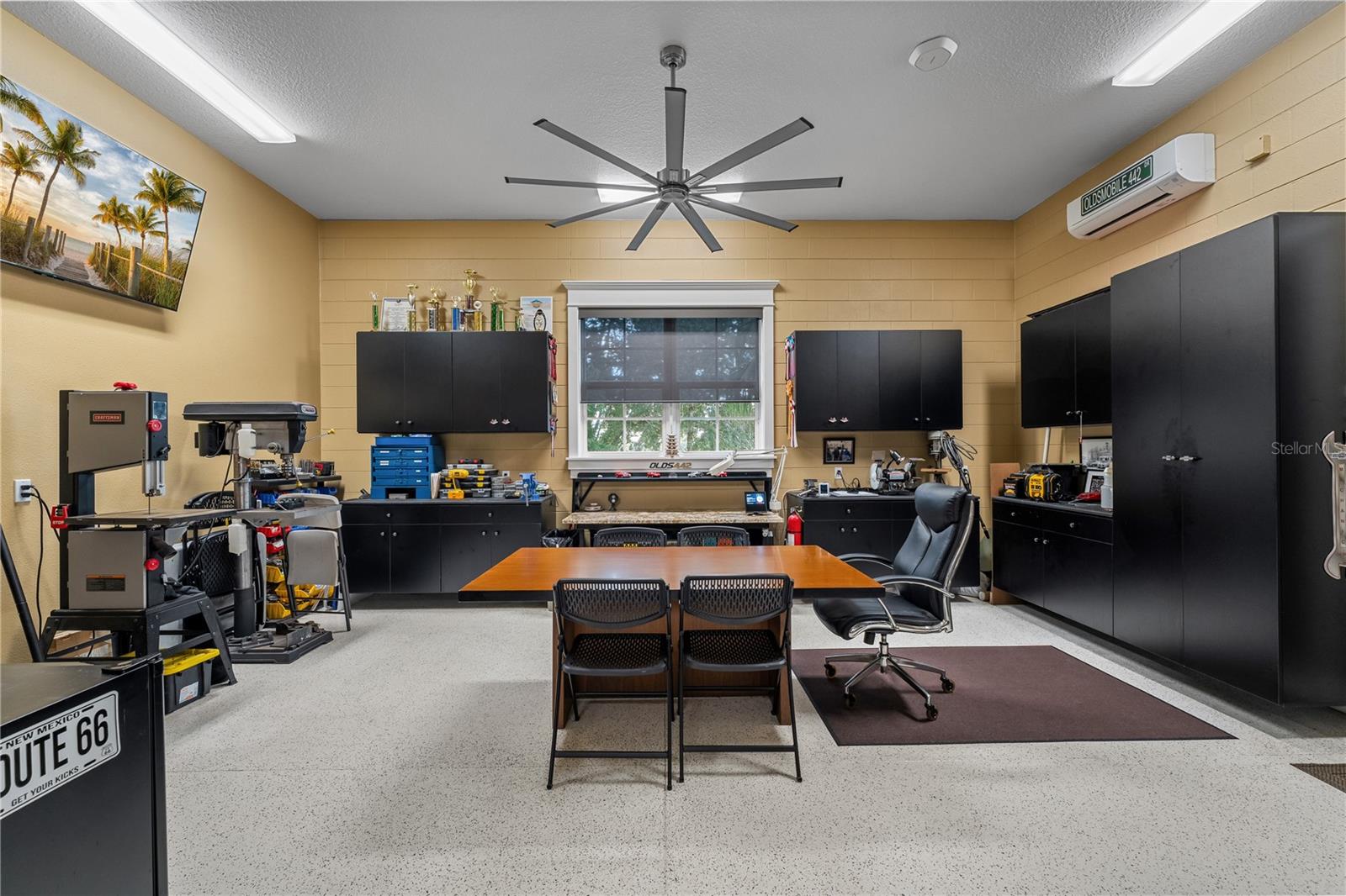 414 MEANDERING WAY, POLK CITY, FL, 33868