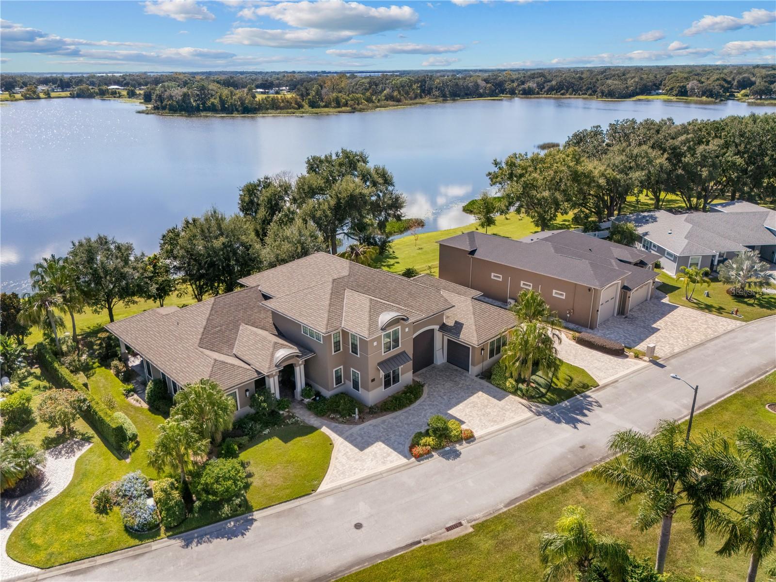 414 MEANDERING WAY, POLK CITY, FL, 33868