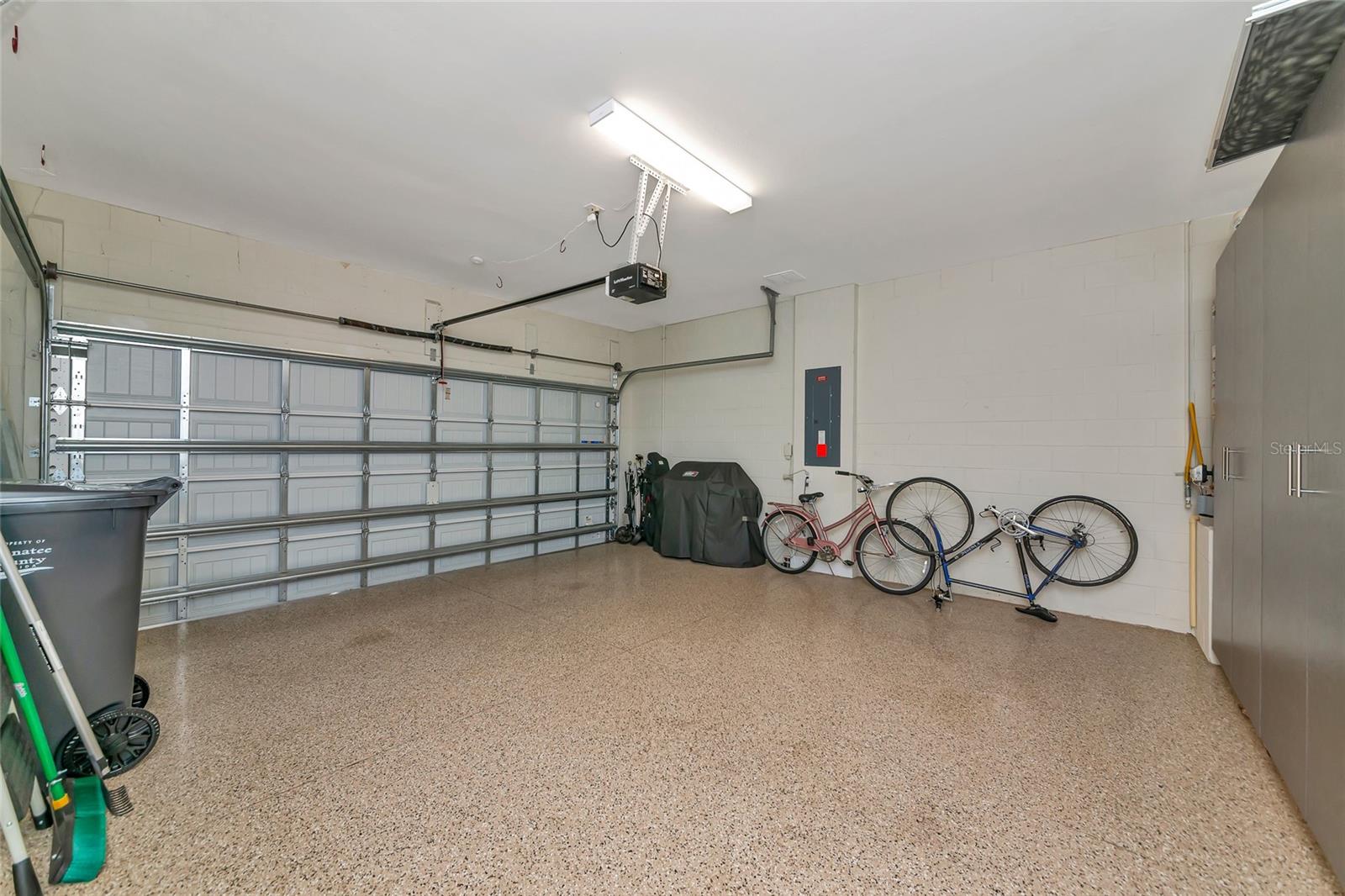 12011 SEABROOK AVE, BRADENTON, FL, 34211