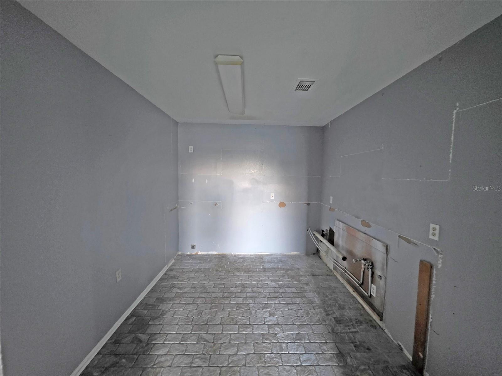 3990 VERSAILLES DR #3990C, ORLANDO, FL, 32808