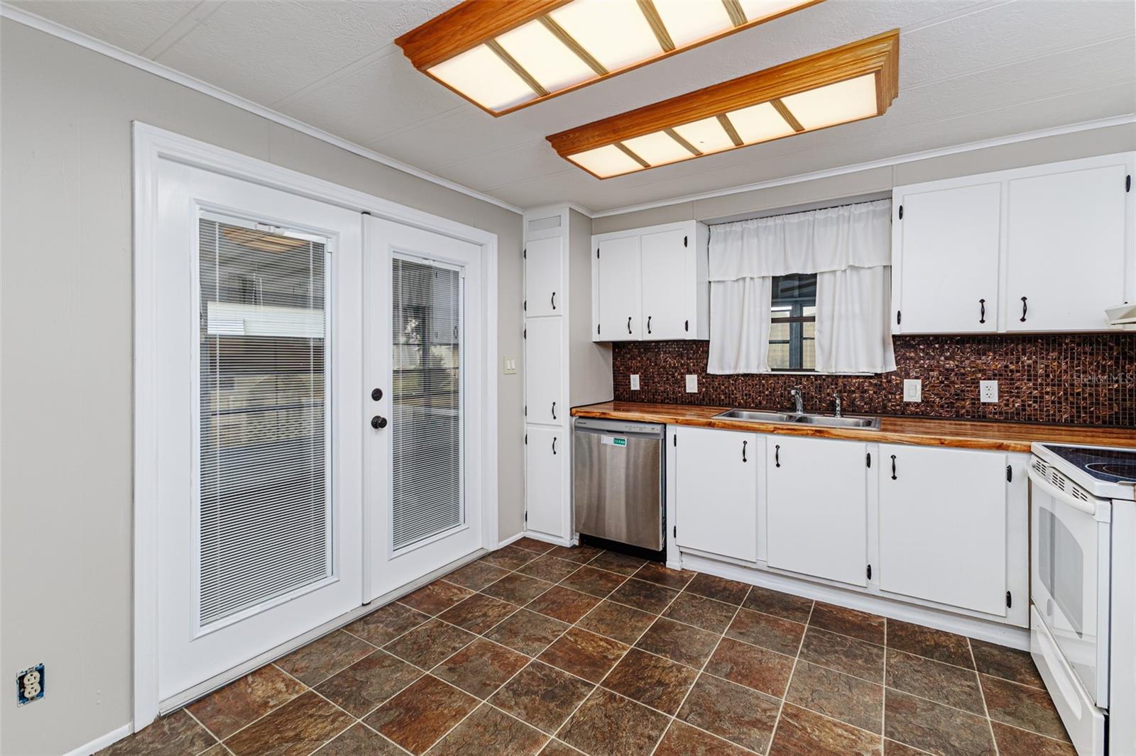 6027 GRAND OAKS DR SE, WINTER HAVEN, FL, 33884