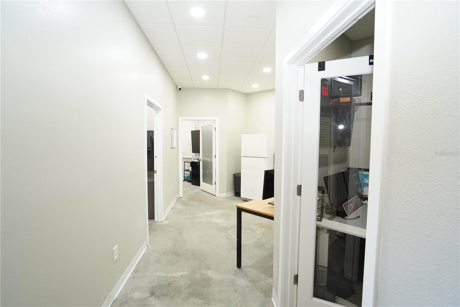 2548 30TH AVE N, ST PETERSBURG, FL, 33713