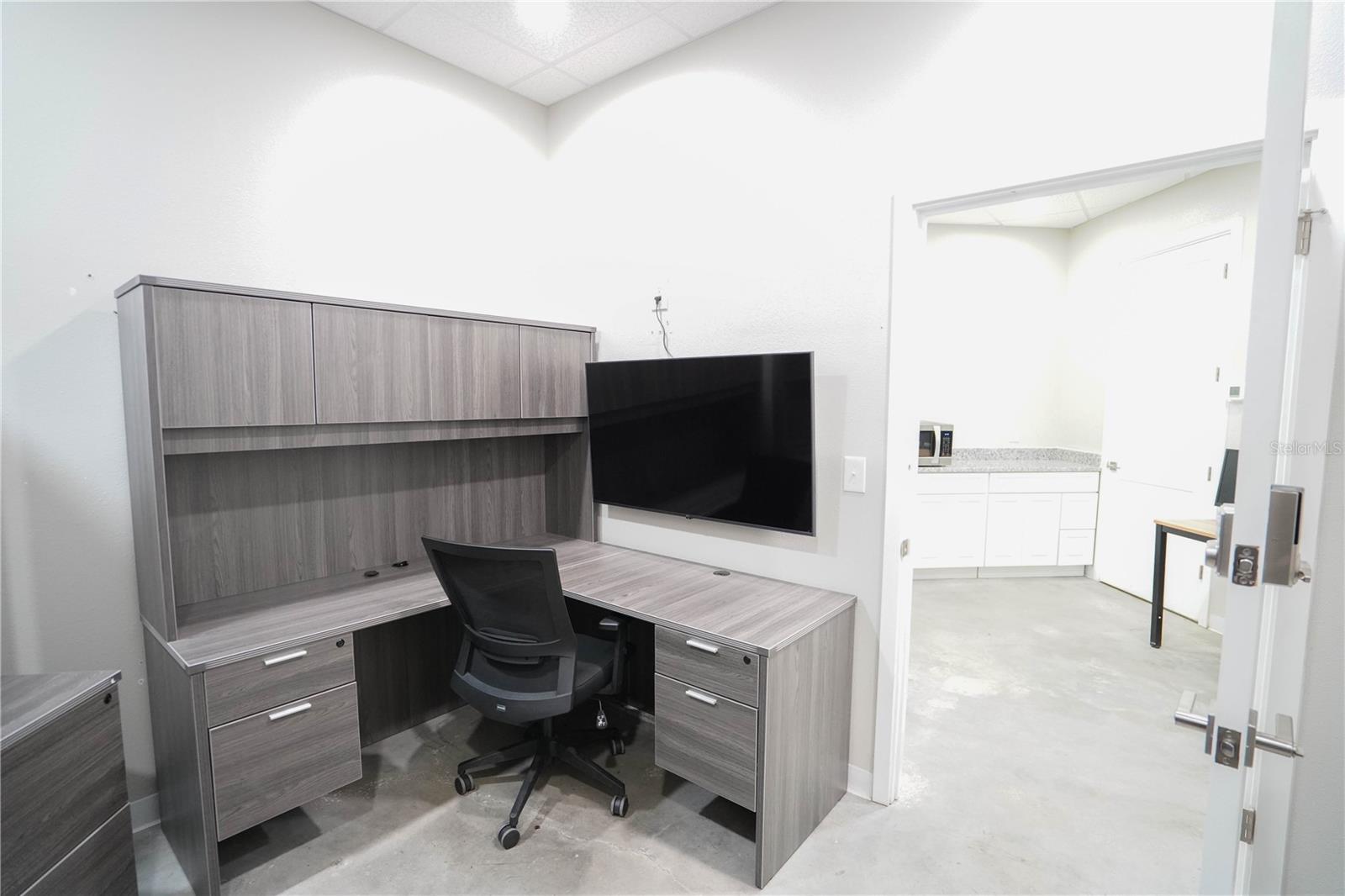 2548 30TH AVE N, ST PETERSBURG, FL, 33713