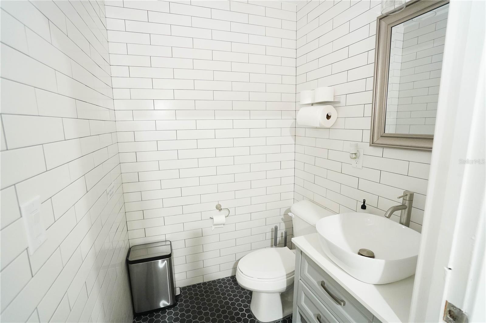 2548 30TH AVE N, ST PETERSBURG, FL, 33713