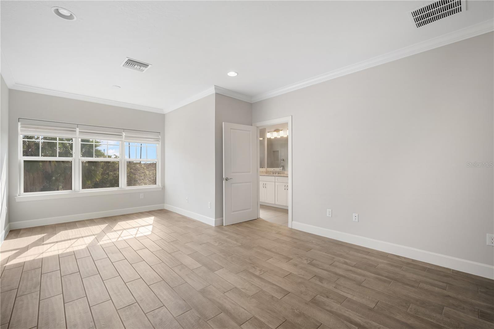 4055 ROCKY SHORES DR, TAMPA, FL, 33634