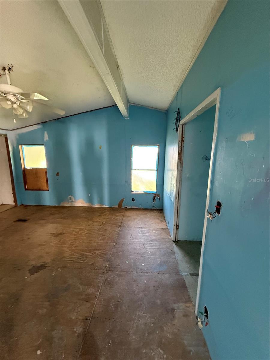 13530 COUNTY ROAD 109E-1, LADY LAKE, FL, 32159