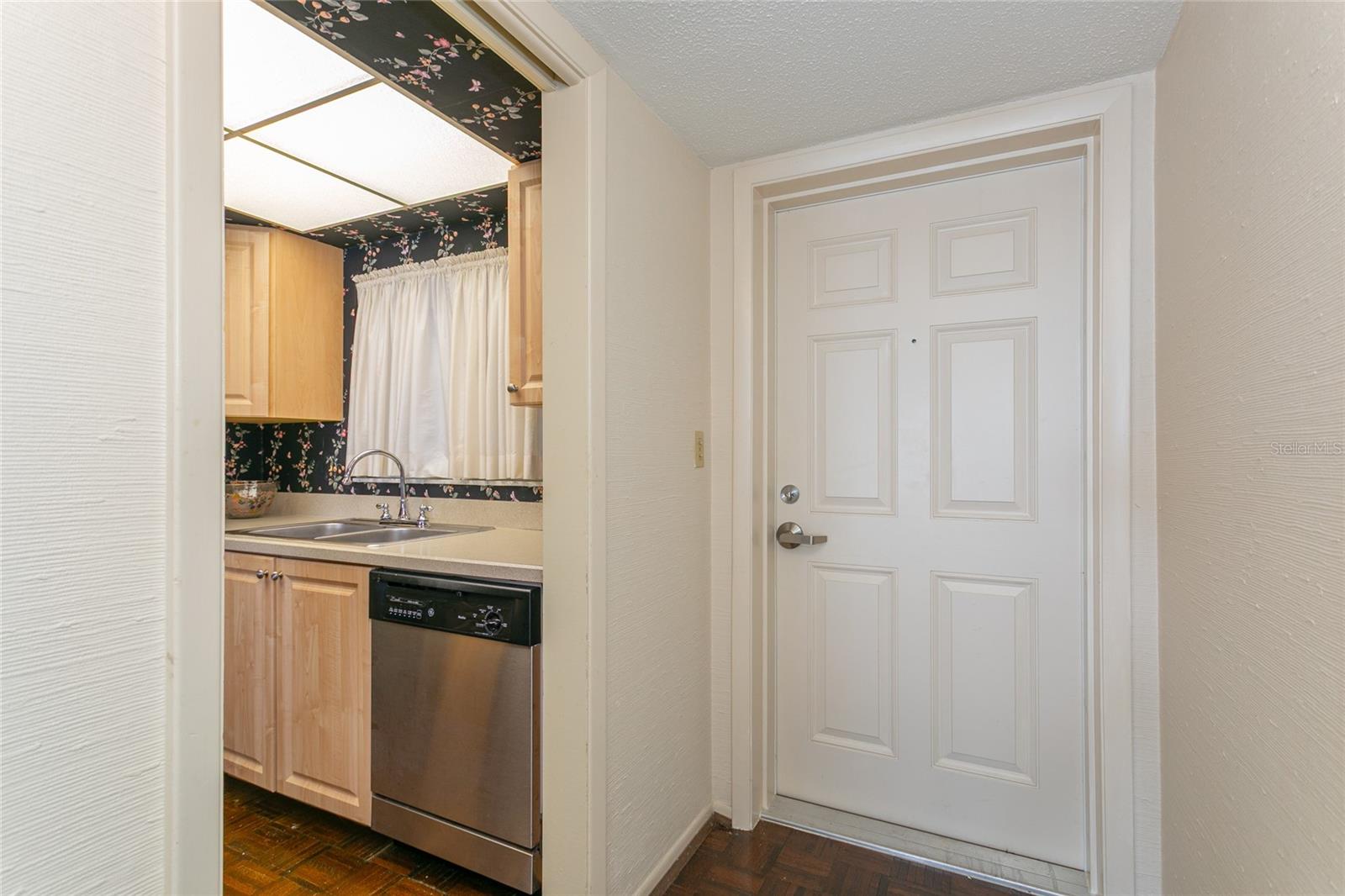 633 ALHAMBRA RD #605, VENICE, FL, 34285