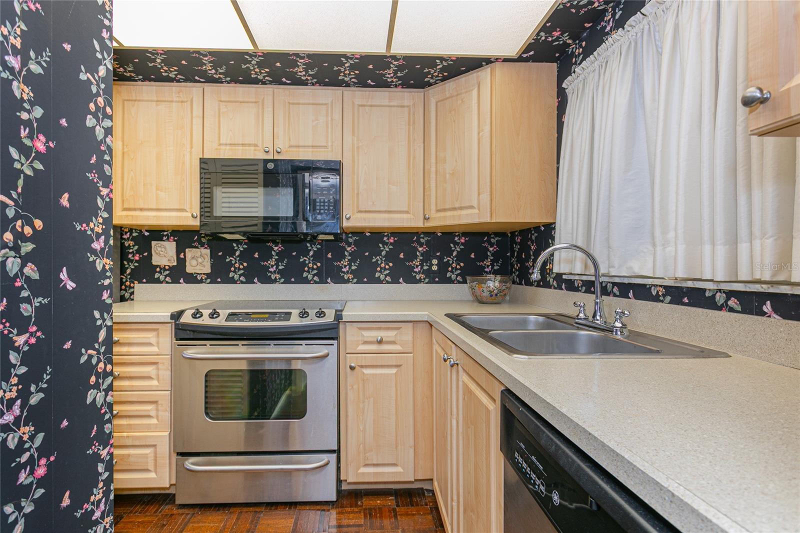 633 ALHAMBRA RD #605, VENICE, FL, 34285