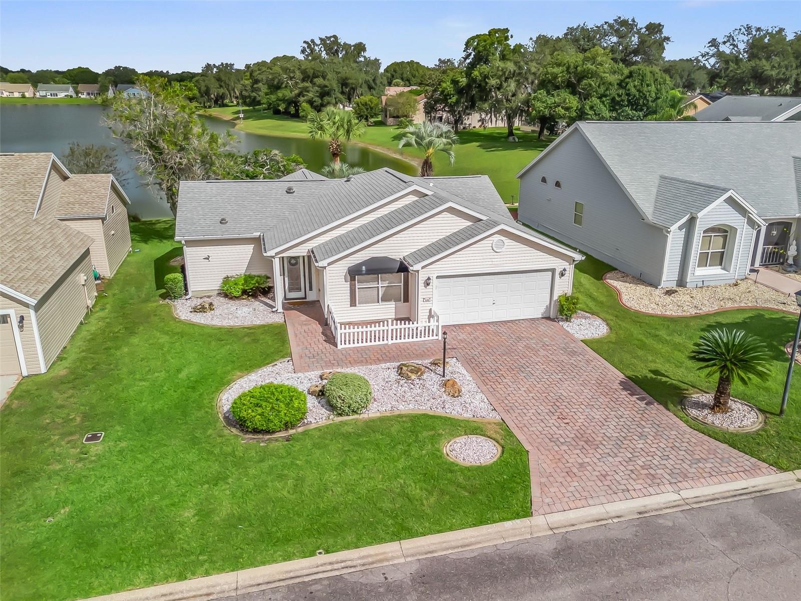 1013 DEL RIO DR, LADY LAKE, FL, 32159