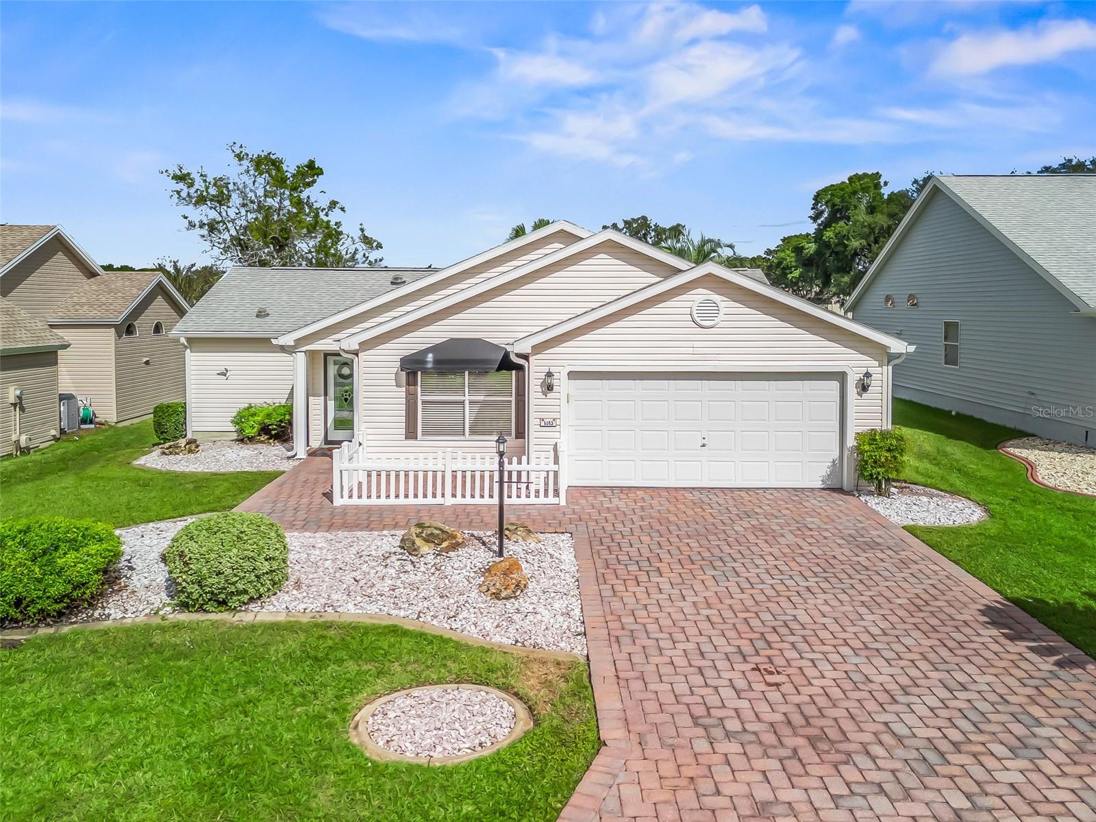 1013 DEL RIO DR, LADY LAKE, FL, 32159
