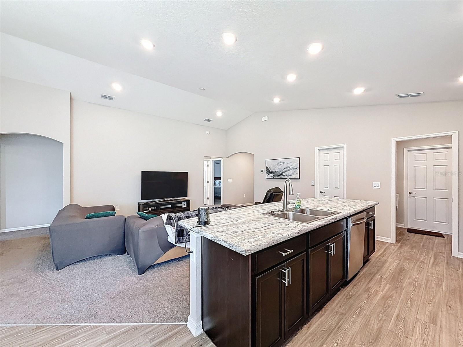 3855 WILLOW RIDGE DR, LAKELAND, FL, 33810