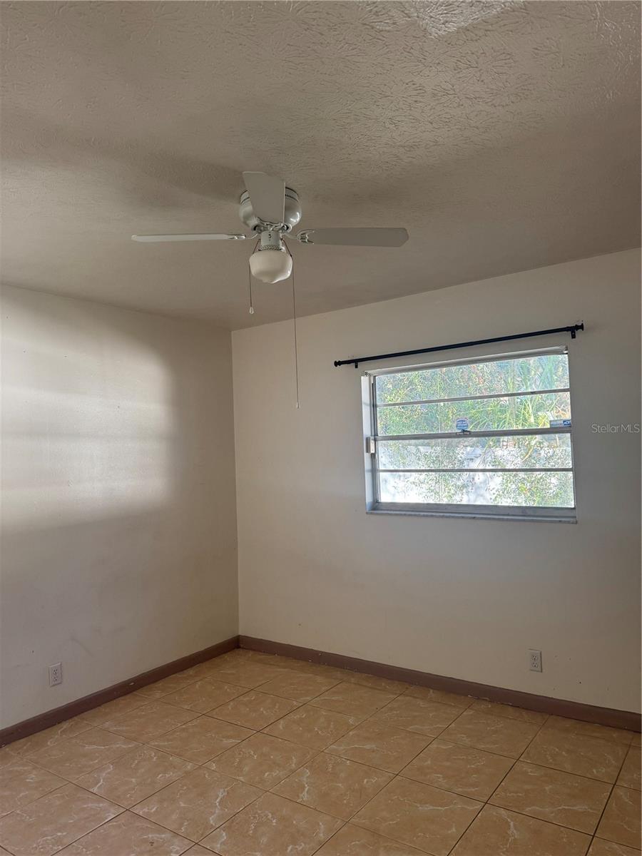 2223 VILLAGE CT, BRANDON, FL, 33511