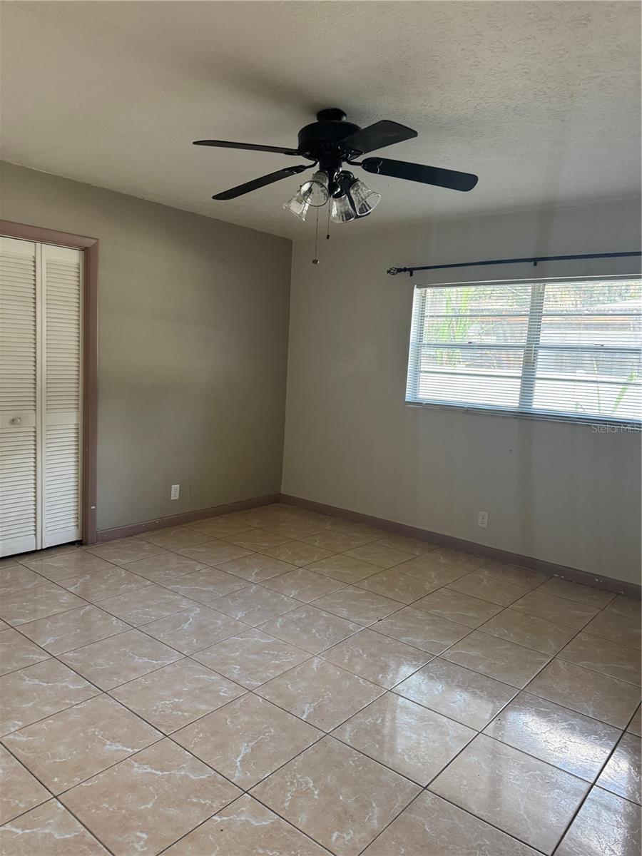 2223 VILLAGE CT, BRANDON, FL, 33511