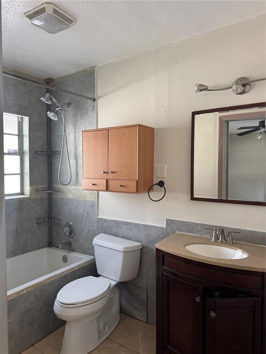 2223 VILLAGE CT, BRANDON, FL, 33511