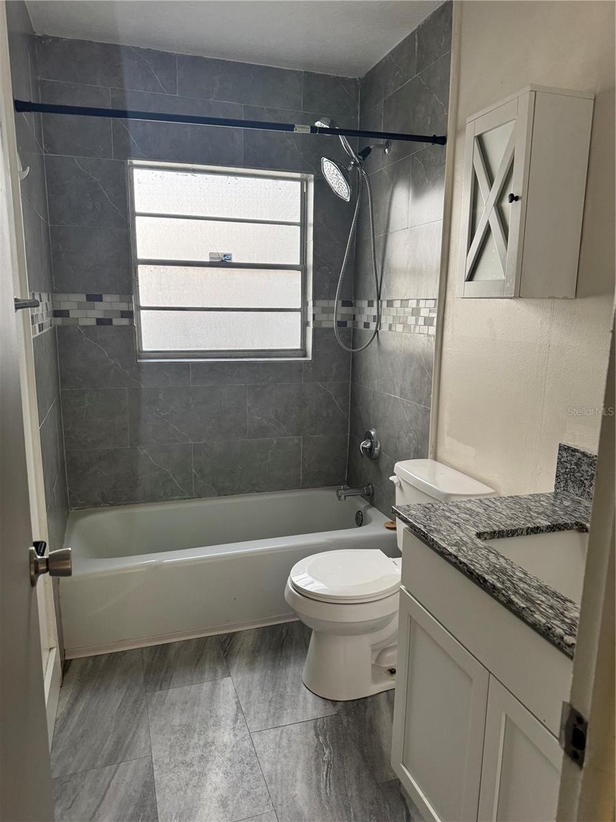 2223 VILLAGE CT, BRANDON, FL, 33511