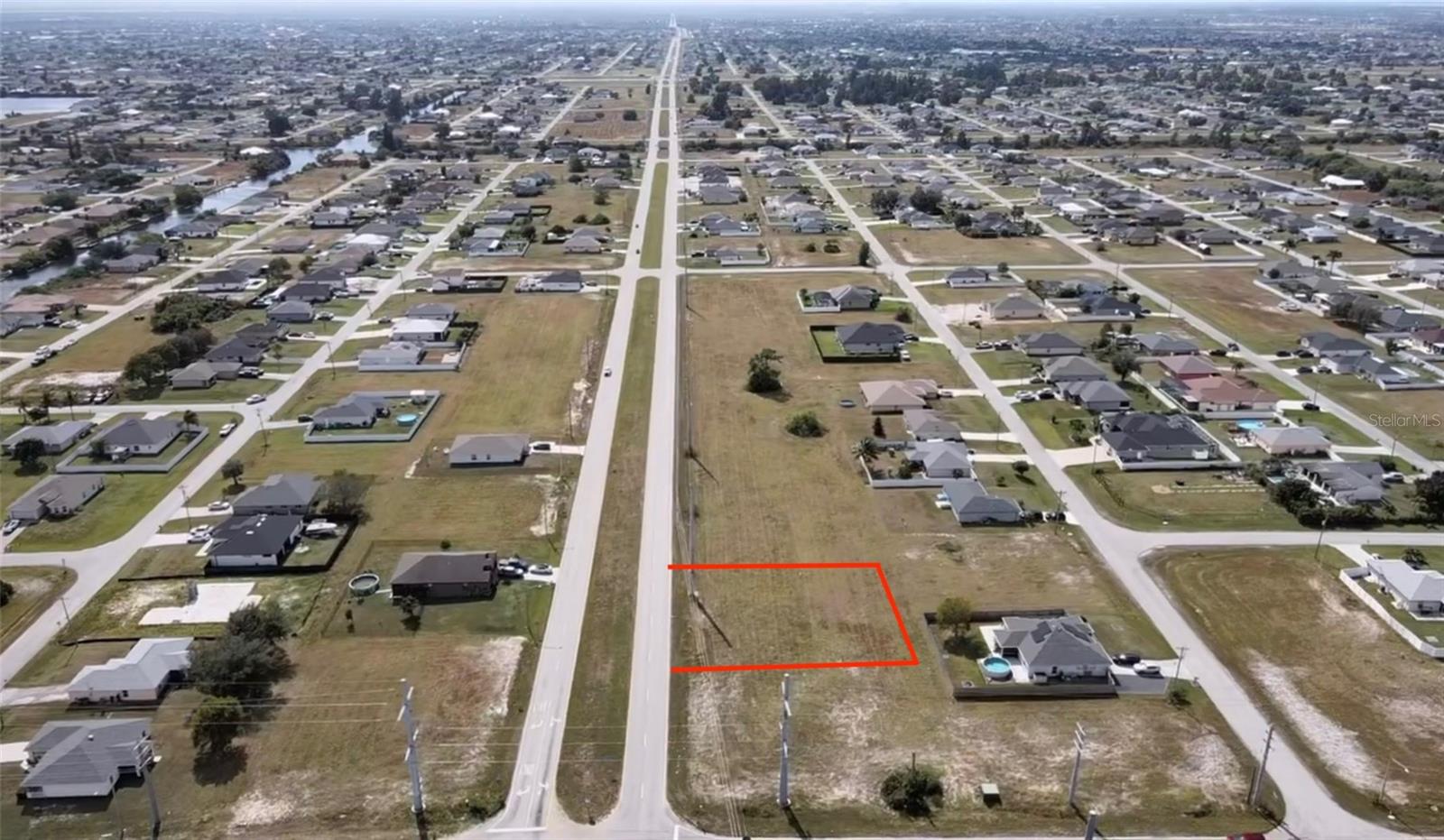 2304 SANTA BARBARA BLVD N, CAPE CORAL, FL, 33993