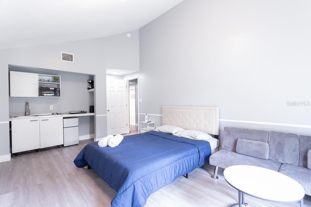 4317 E REGNAS AVE, TAMPA, FL, 33617