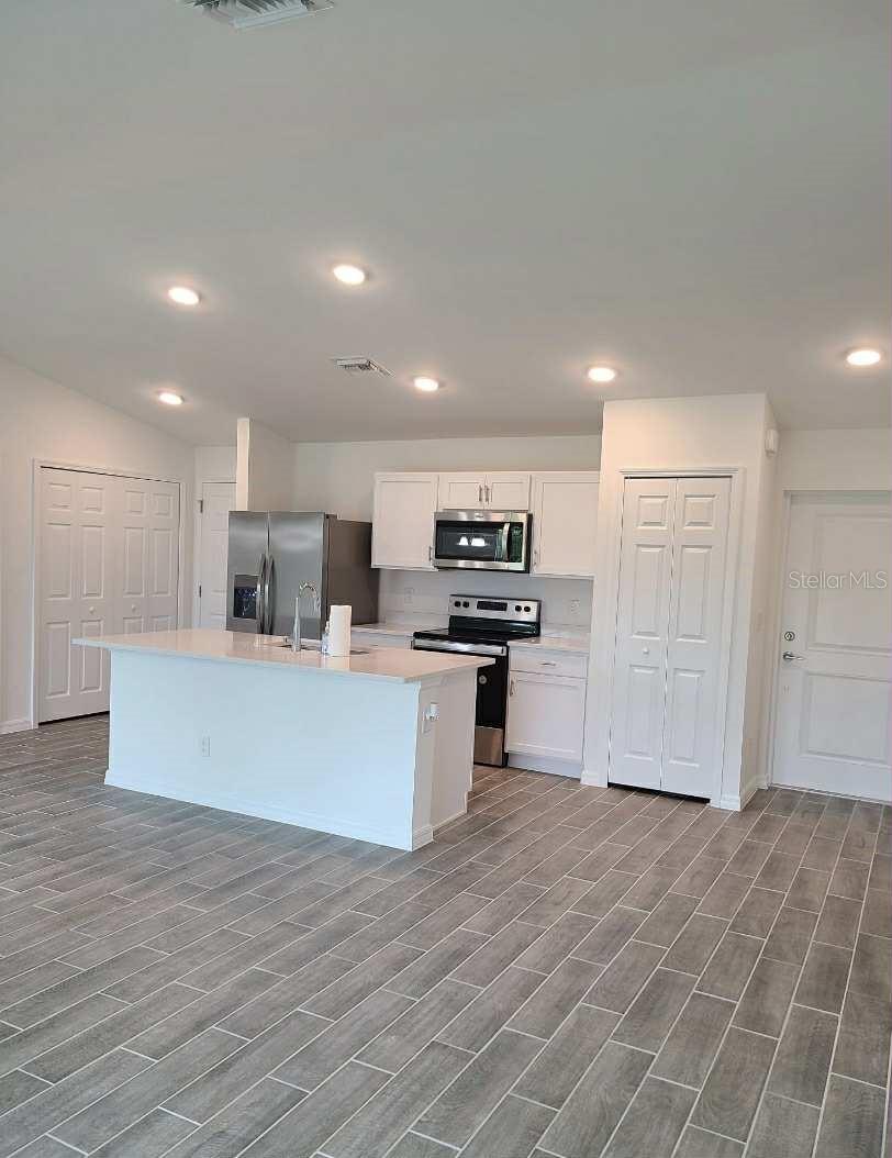 2409 NE 7TH PL, CAPE CORAL, FL, 33909