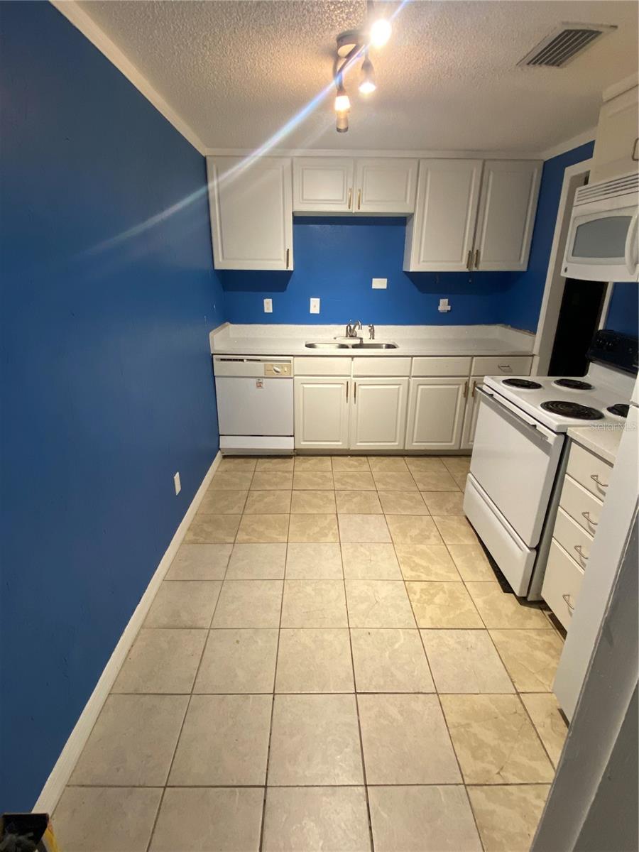 2490 SW 14TH DR #40, GAINESVILLE, FL, 32608