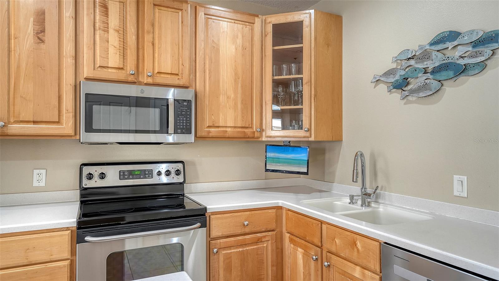 221 17TH ST N, BRADENTON BEACH, FL, 34217