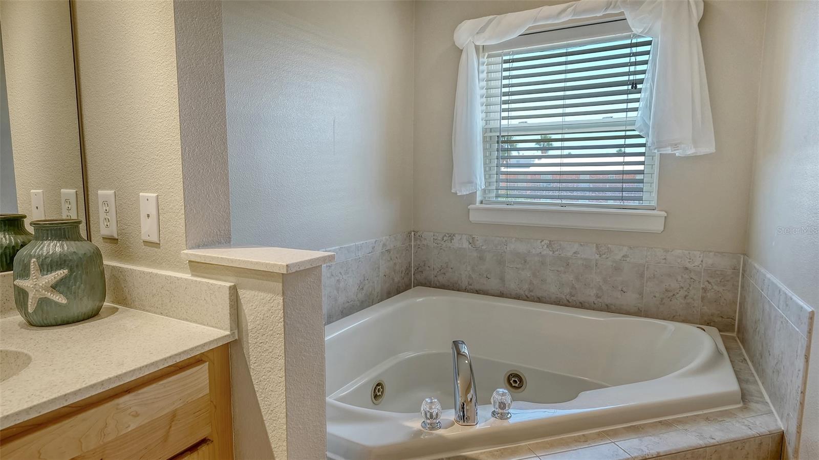 221 17TH ST N, BRADENTON BEACH, FL, 34217