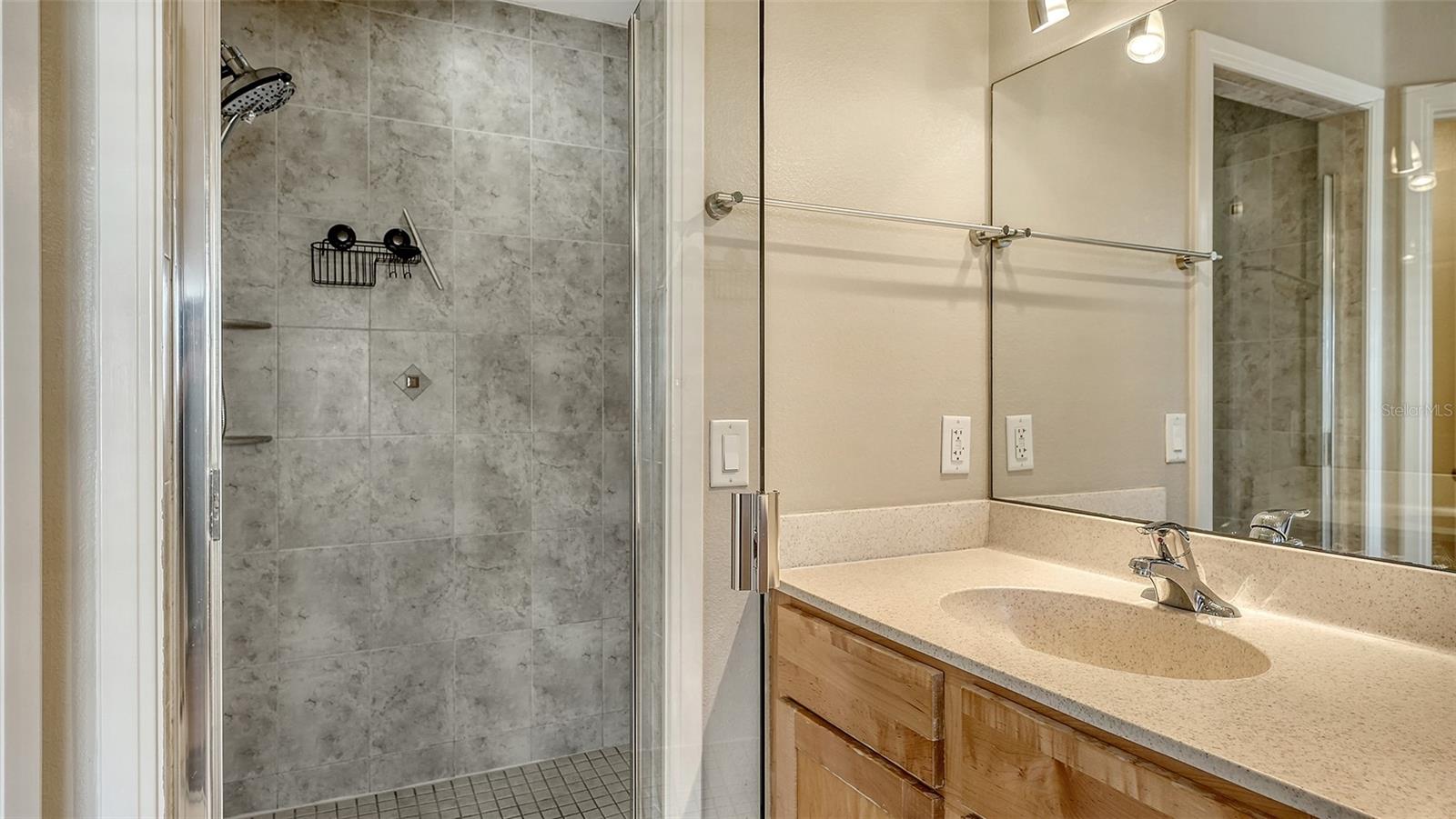 221 17TH ST N, BRADENTON BEACH, FL, 34217