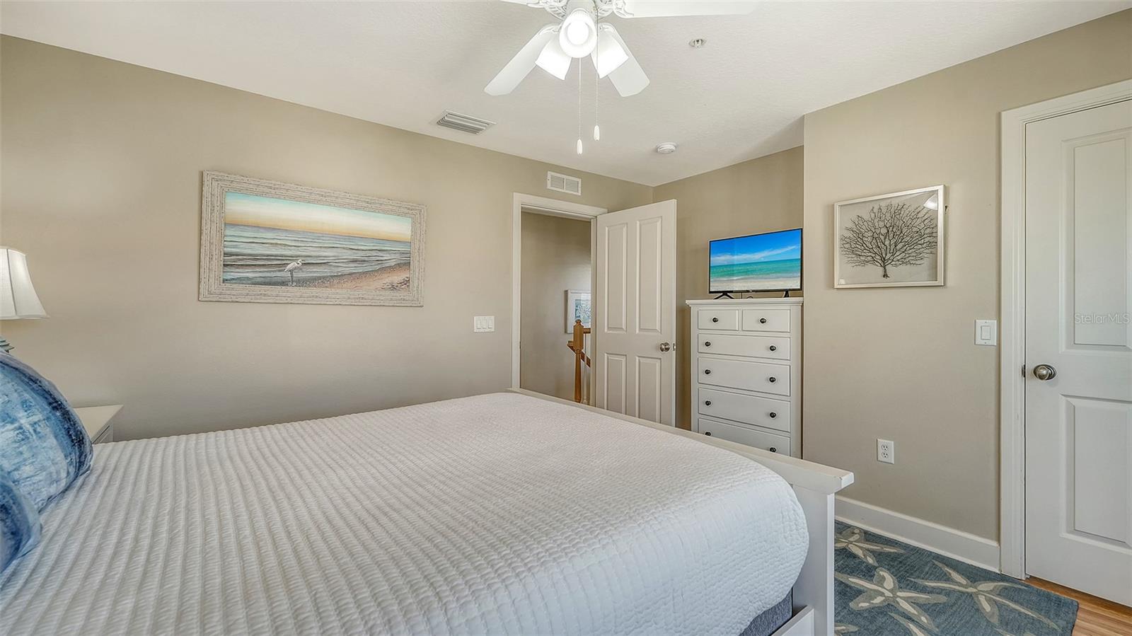 221 17TH ST N, BRADENTON BEACH, FL, 34217