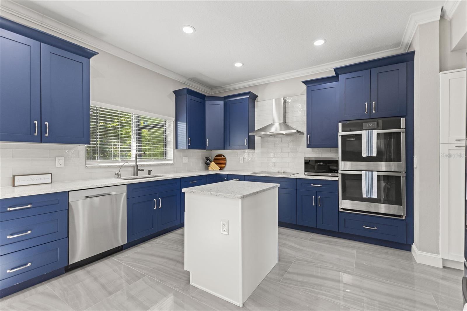 26932 SEA BREEZE WAY, WESLEY CHAPEL, FL, 33544