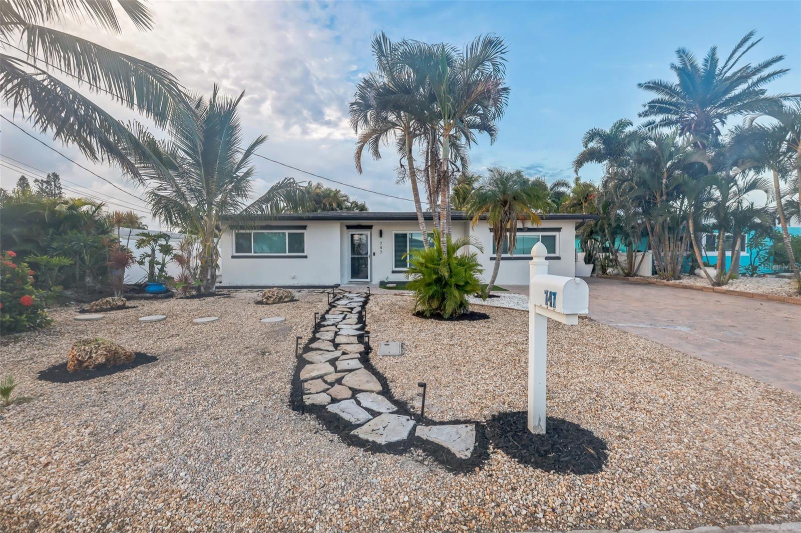 747 PRUITT DR, MADEIRA BEACH, FL, 33708